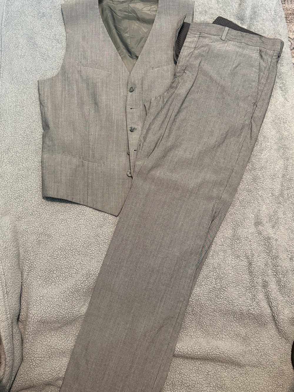 Express Gray Pinstripe Vest & Producer Straight Leg Pants Set 36x32 L